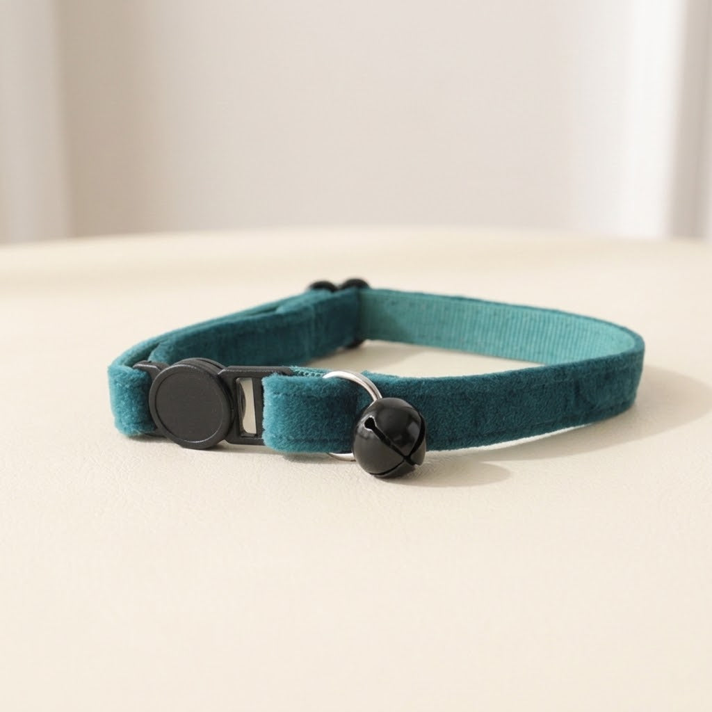 Green Velvet Cat Collar