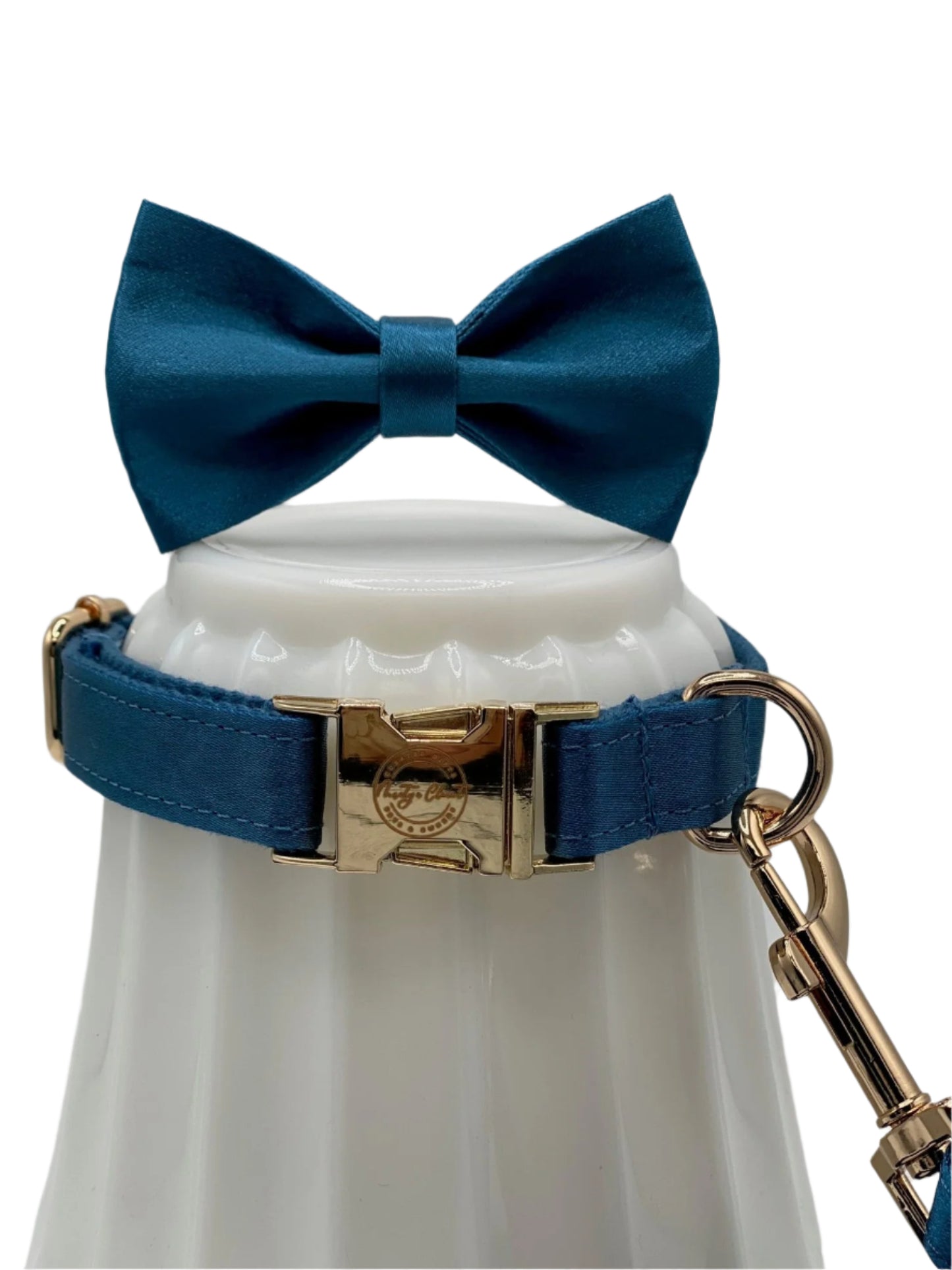 The Sapphire Bowtie & Collar Set