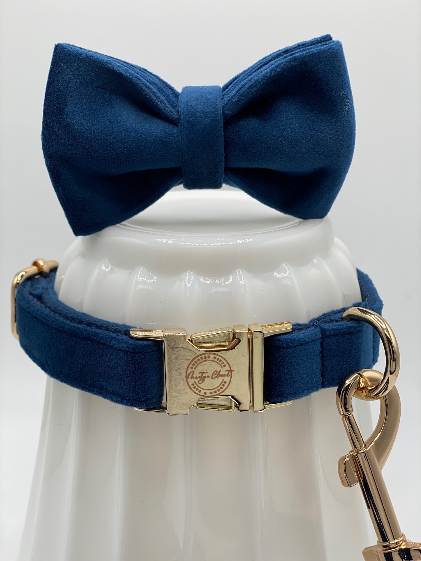 The Velvet Blue Bowtie and Collar Set