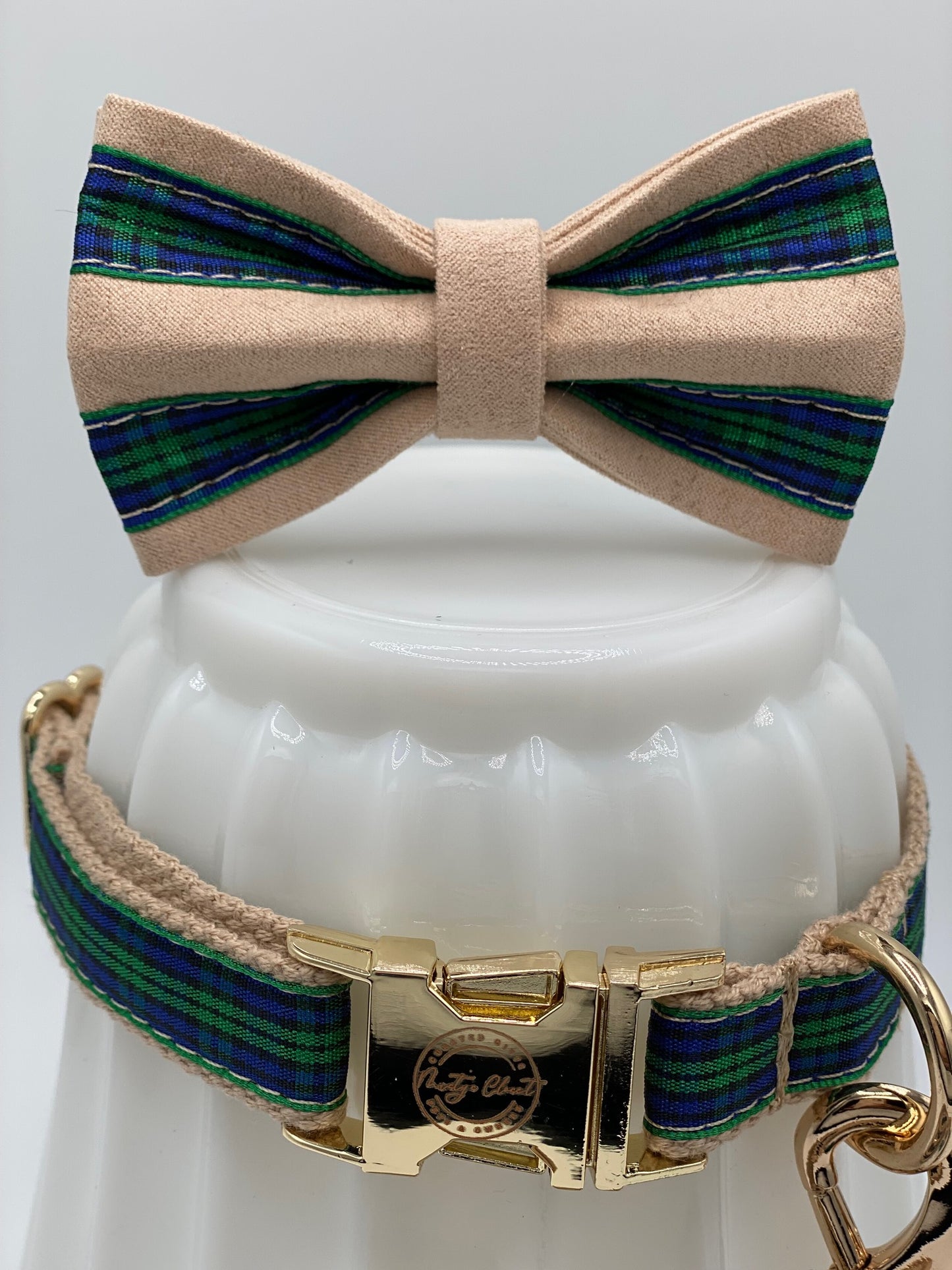 Dog Bowtie & Collar Set-The Christms Plaid