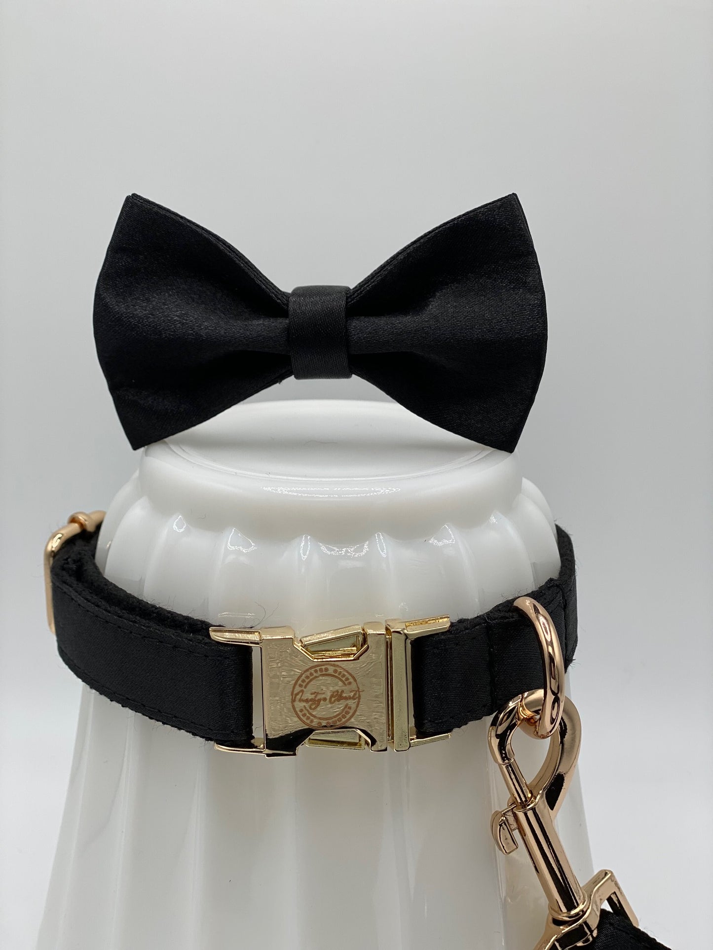 The Tuxedo Bowtie & Collar Set