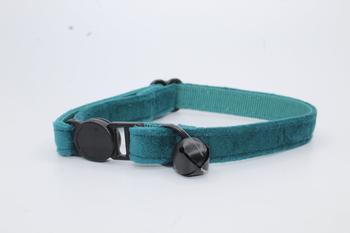 Green Velvet Cat Collar