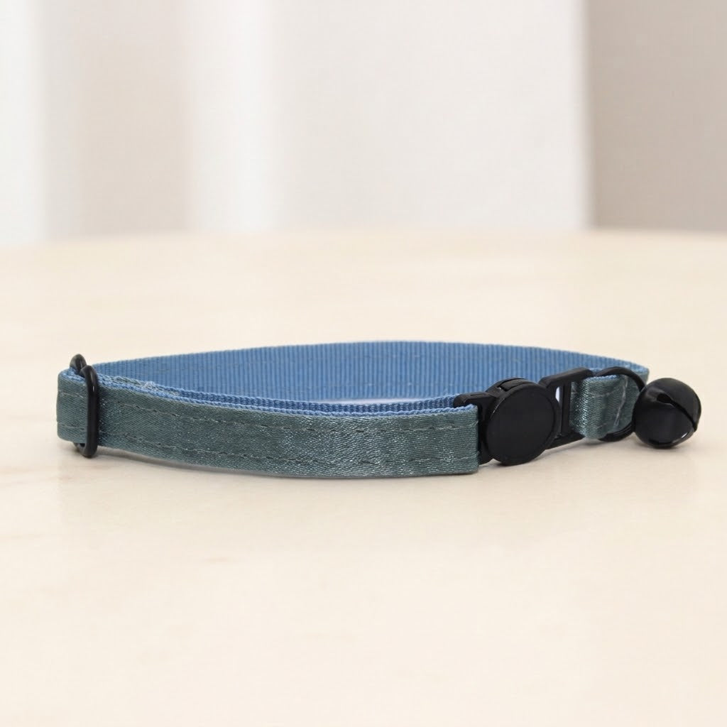 Ice Blue Grey Cat Collar